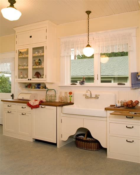 1920s bungalow kitchen remodel ideas.